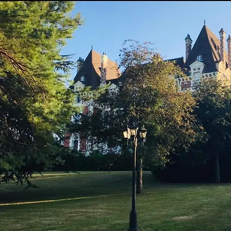 Un Dans Un Chateau *