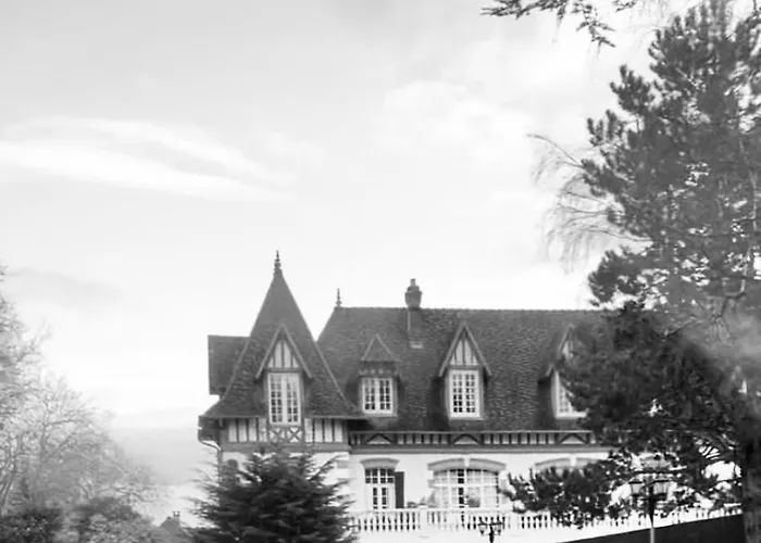 Un Dans Un Chateau * ドーヴィル